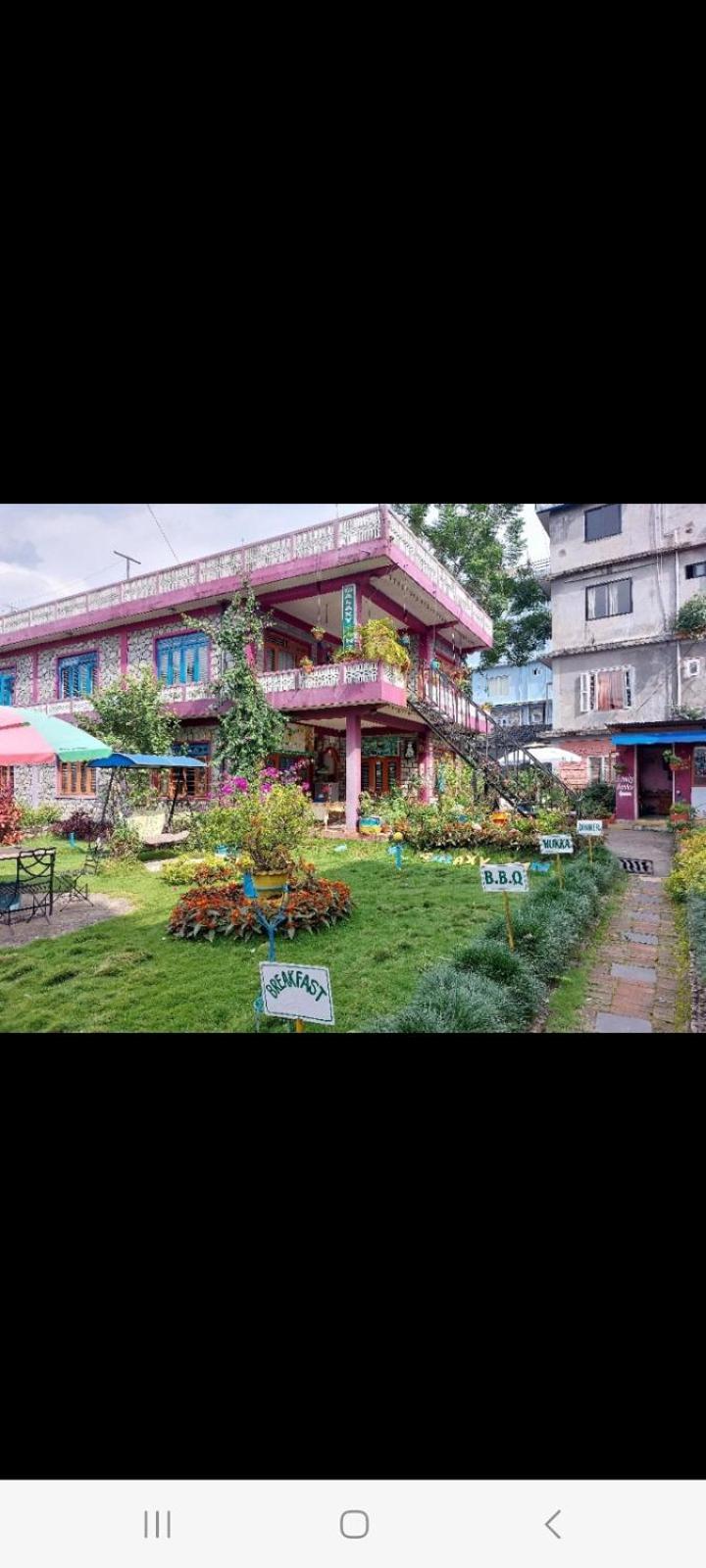 Galaxy Inn Guest House Покхара Экстерьер фото