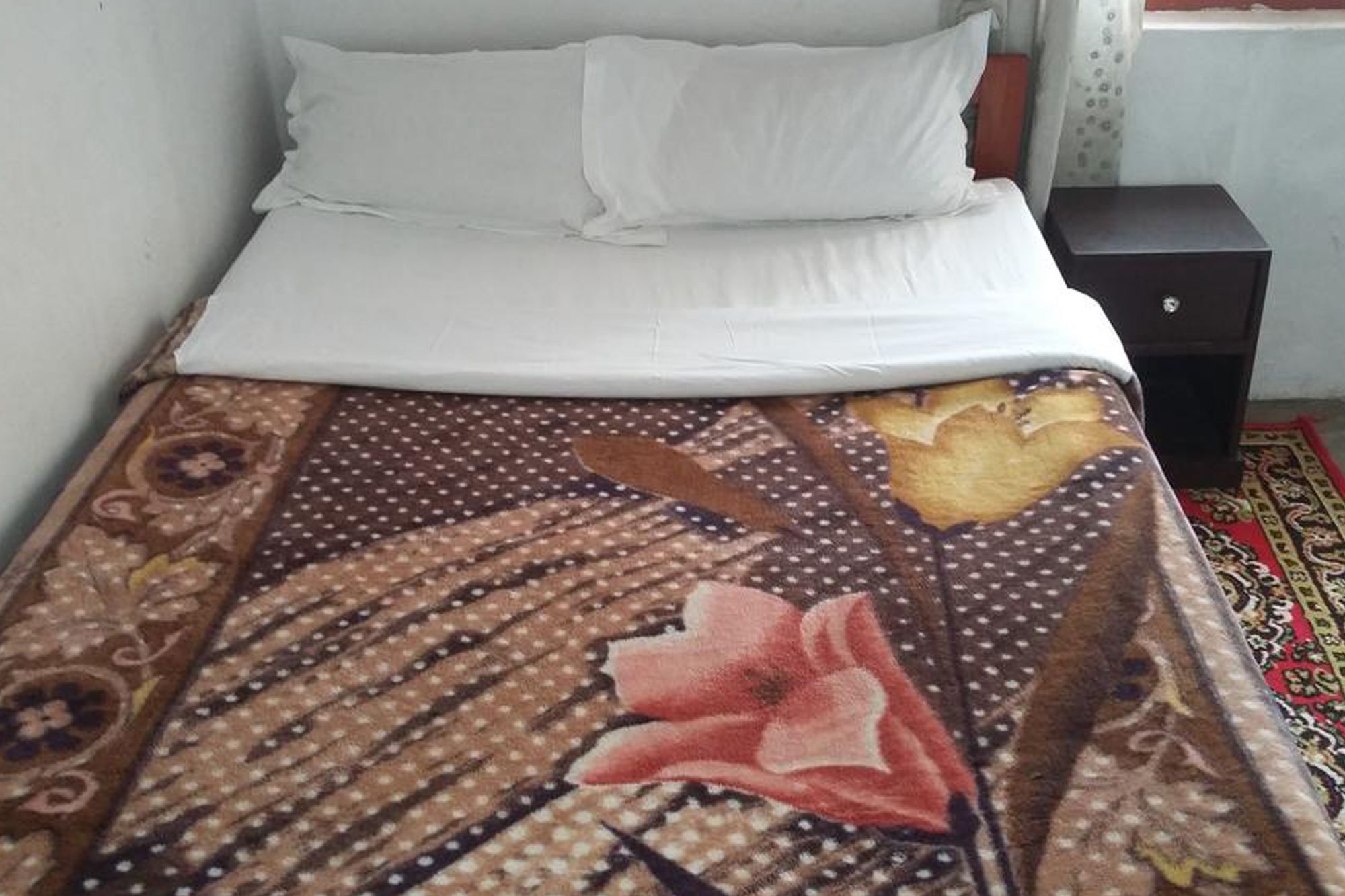 Galaxy Inn Guest House Покхара Экстерьер фото